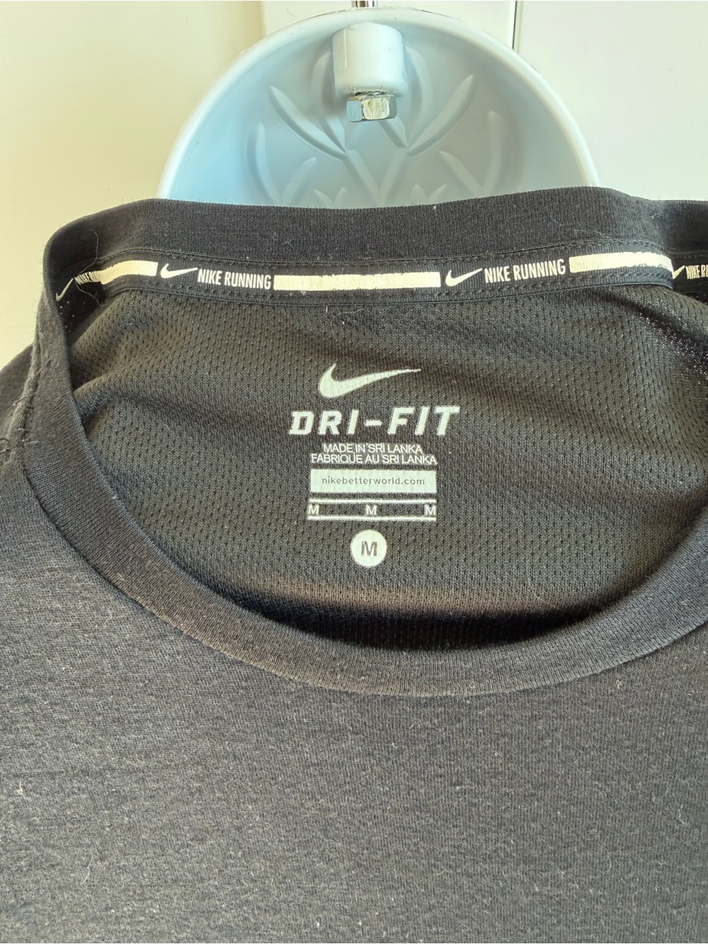 Nike Dri-FIT Men’s Black Long Sleeve Athletic Shirt Size M Training Gym - Picture 7 of 7